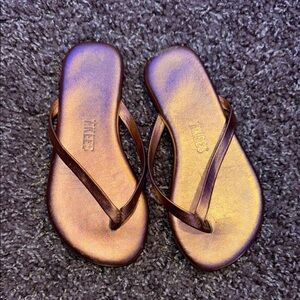 Toddler tkees slides